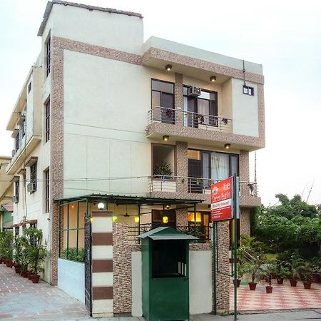 Oyo 10425 Queens Pearl Inn Dehradun Exterior photo