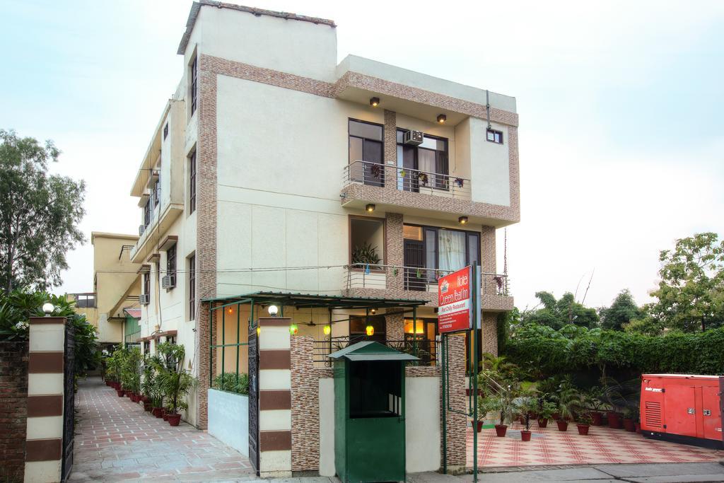 Oyo 10425 Queens Pearl Inn Dehradun Exterior photo