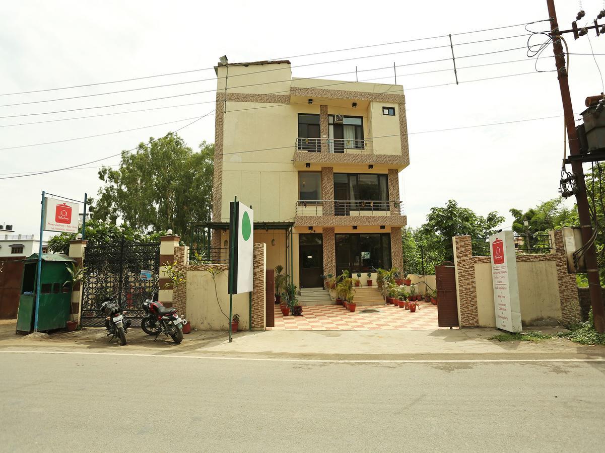 Oyo 10425 Queens Pearl Inn Dehradun Exterior photo